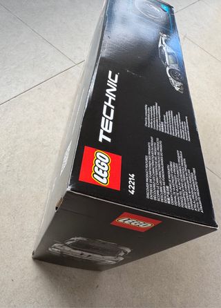 LEGO Technic 42214 Lamborghini Revuelto Nuovo