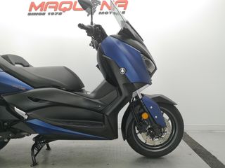 YAMAHA X-MAX 400 2019 25747 kms.