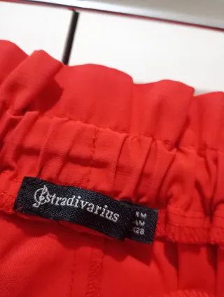 Falda corta vuelo rojo coral talla M