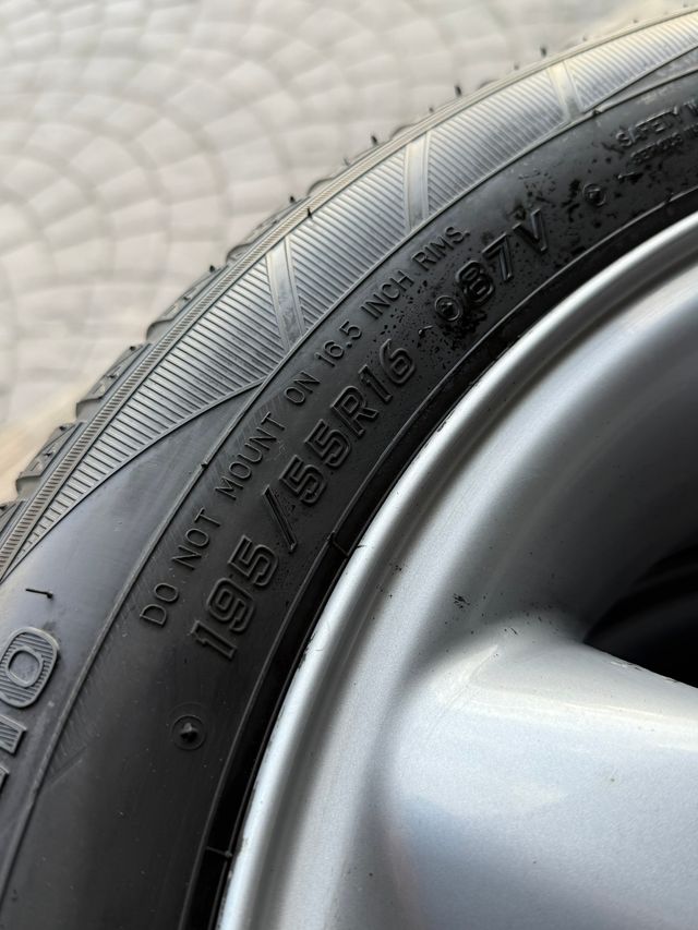 4 Llantas Mini con Neumáticos INVIERNO