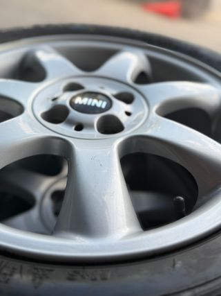 4 Llantas Mini con Neumáticos INVIERNO