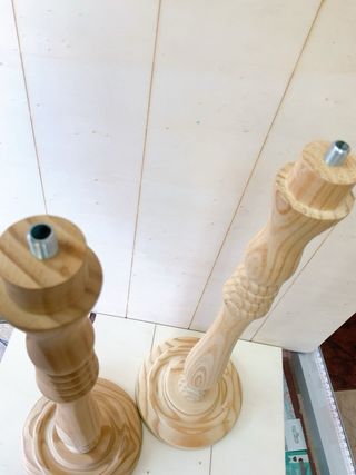 Pies de lámpara de madera tallada