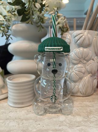 Vaso Starbucks Oso con Gorro Verde , vaso viral