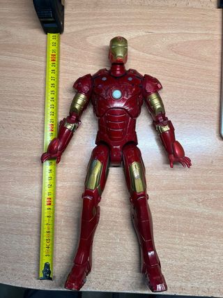 Figura Iron Man Mark III Hasbro