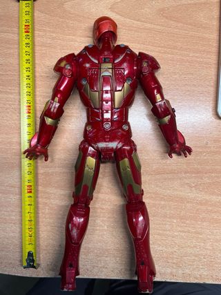 Figura Iron Man Mark III Hasbro