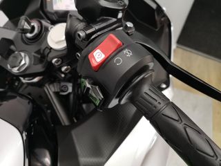 KAWASAKI NINJA E-1 2024 135 kms.