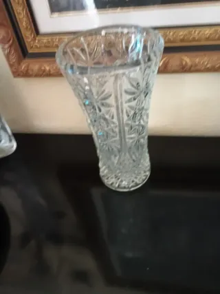 Jarrón de cristal tallado