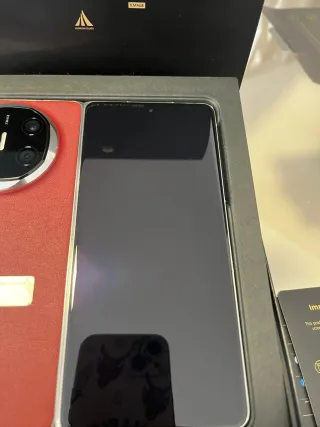 Huawei Mate X6 Rojo