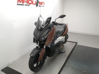 YAMAHA X-MAX 300 2017 20820 kms.