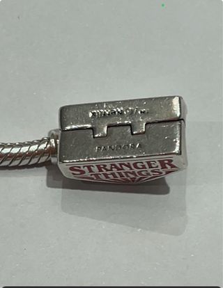 Pulsera Pandora Stranger Things
