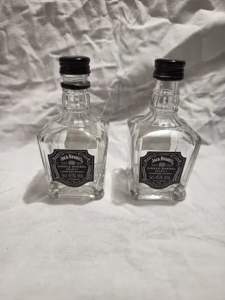 Confezione di bottiglie mini Jack Daniel's da 5cl.