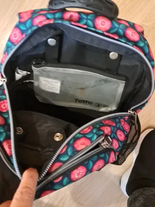 Mochila Totto con estampado floral