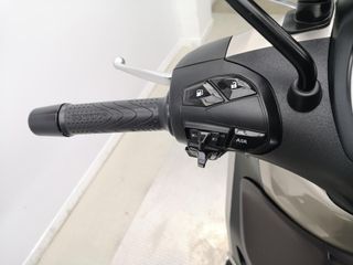 PIAGGIO BEVERLY 400 HPE 2022 15569 kms.