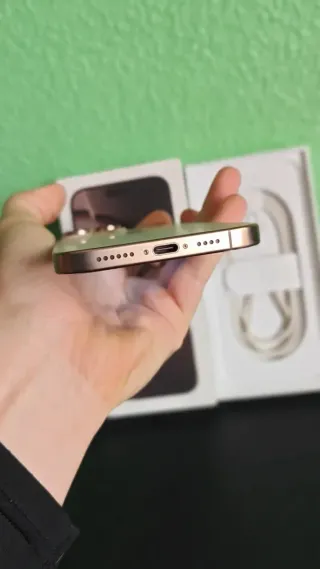 iPhone 16 Pro Max 256GB Color Deserto Titanio