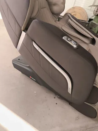 Sillón de Masaje Relax Beige y Marrón