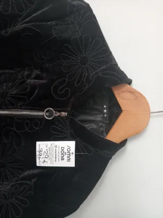 Chaqueta bomber terciopelo flores negra mujer