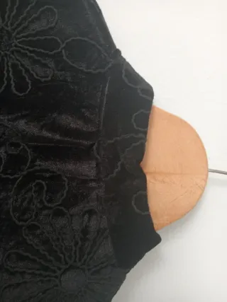 Chaqueta bomber terciopelo flores negra mujer