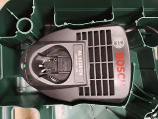 Taladro BOSCH inalámbrico nuevo sin usar.