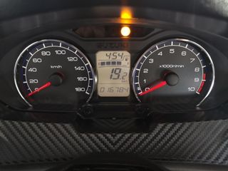 SUZUKI BURGMAN 400 2020 16784 kms.