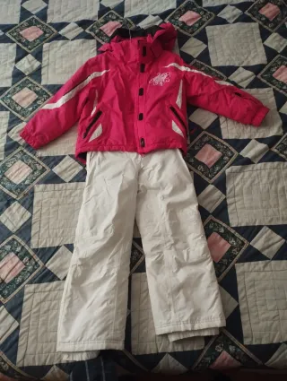 Chaqueta y pantalón de nieve rosa