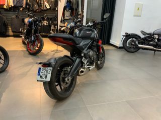 Triumph Trident 660