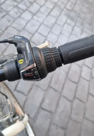 Bicicleta BTwin 24 pulgadas 6 velocidades