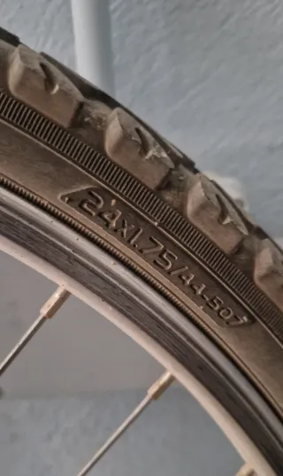 Bicicleta BTwin 24 pulgadas 6 velocidades