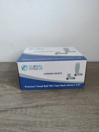 Válvula Termostática Radiador Blanca Ángulo