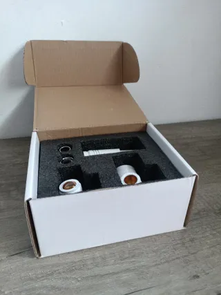 Válvula Termostática Radiador Blanca Ángulo