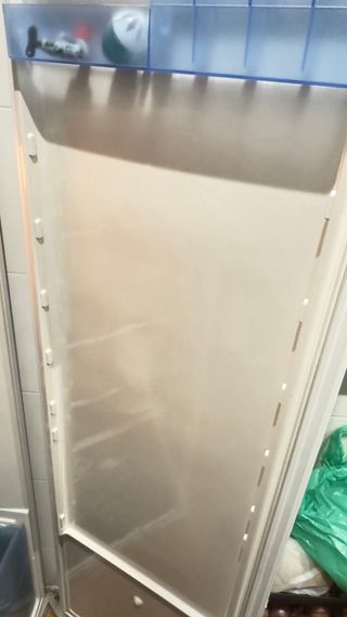 Nevera Boche gris y blanco