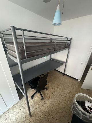 Litera con escritorio metálica