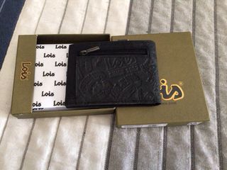 Cartera Lois Negra con Diseño Grabado