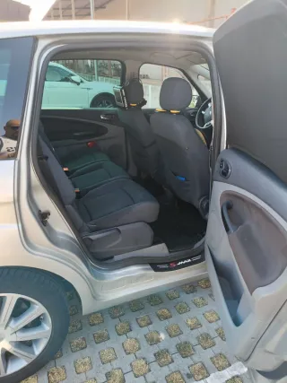 !!! Familiar Ford S-MAX , poco negociable muy fino