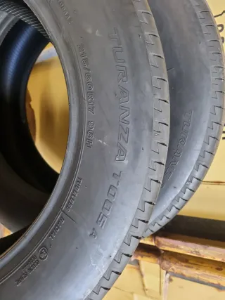 Se vende 2 Neumáticos en perfecto estado