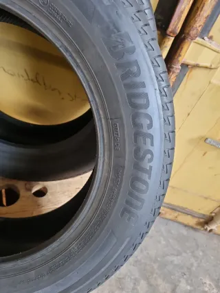 Se vende 2 Neumáticos en perfecto estado