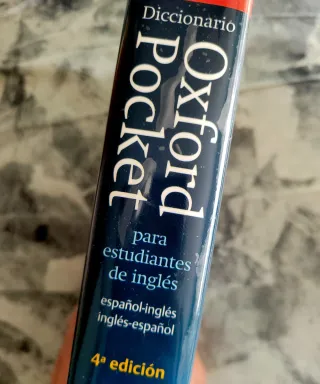 Diccionario Oxford Pocket para estudiantes de i...