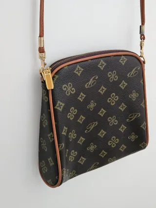 Bolso vintage negro charol cadena