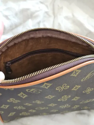 Bolso vintage negro charol cadena