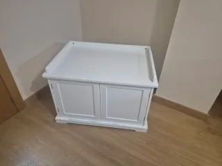 Mueble arenero para gatos de madera