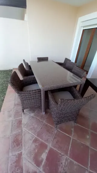 Mesa y 8 Sillas Terraza Mimbre y Cristal