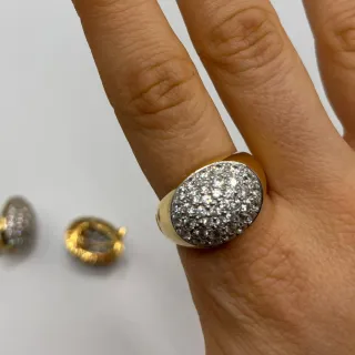 00413/4 CONJUNTO ANILLO Y PENDIENTES DE ORO DE 18K