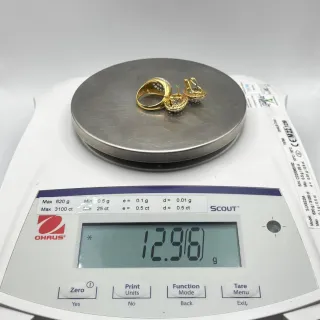 00413/4 CONJUNTO ANILLO Y PENDIENTES DE ORO DE 18K