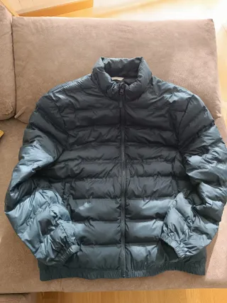 Cazadora acolchada azul marino