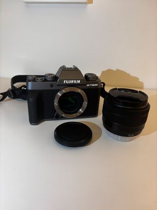 Fujifilm X-T200 con objetivo XC 15-45mm