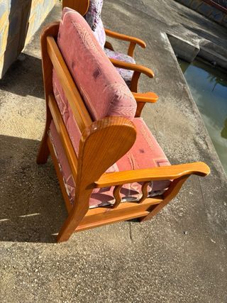 Sillón madera provenzal rosa