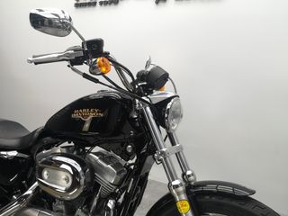 HARLEY DAVIDSON SPORTSTER 883 LOW 2010 23983 kms.