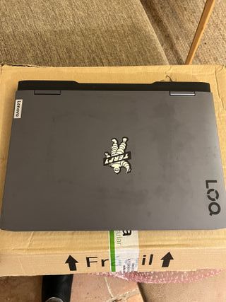 Lenovo LOQ 15IRH8 Portátil Gaming