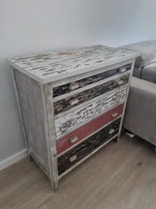 Cajonera de madera multicolor