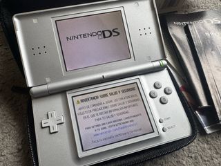 Nintendo DS Lite Plata