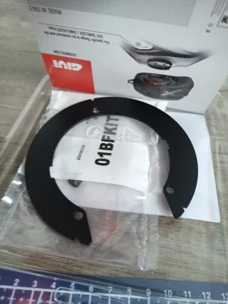 GIVI BF Sistema Tanklock para Bolsas Tanque